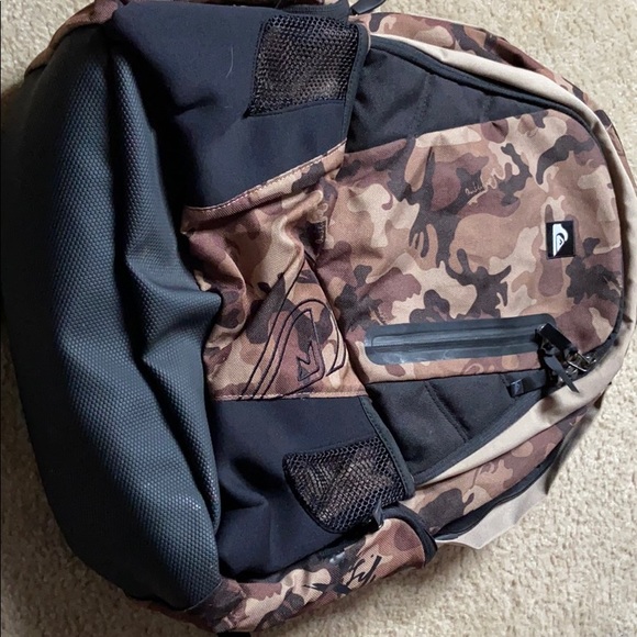 quiksilver mens backpack